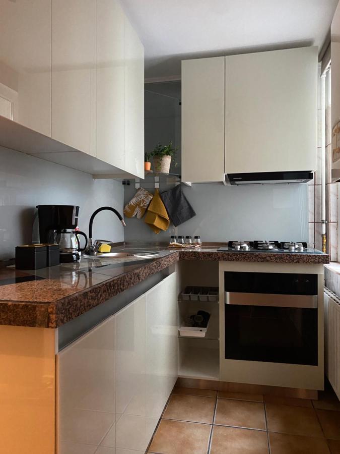 Zaza Apartament - Central Area, With Balcony Targu Jiu Exterior photo