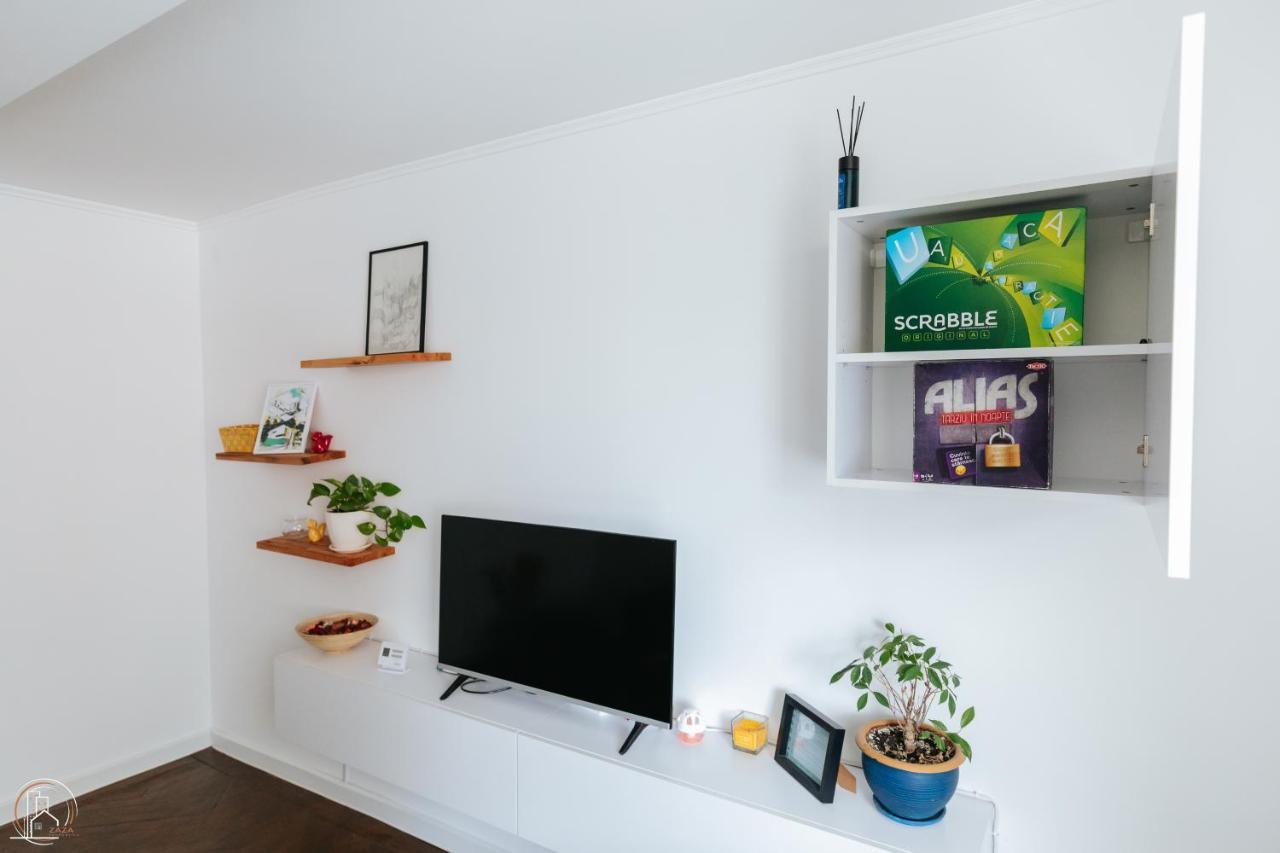 Zaza Apartament - Central Area, With Balcony Targu Jiu Exterior photo
