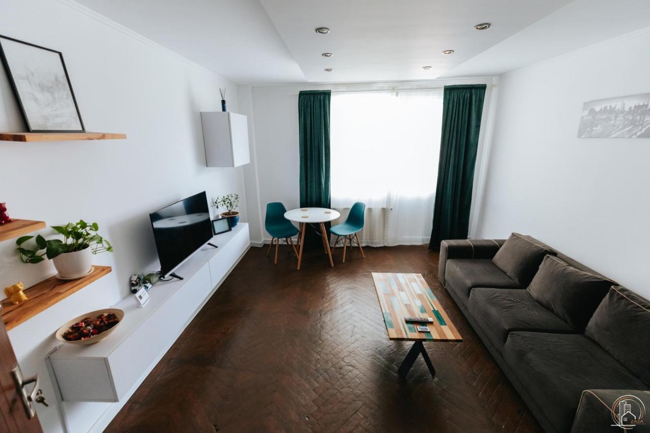 Zaza Apartament - Central Area, With Balcony Targu Jiu Exterior photo