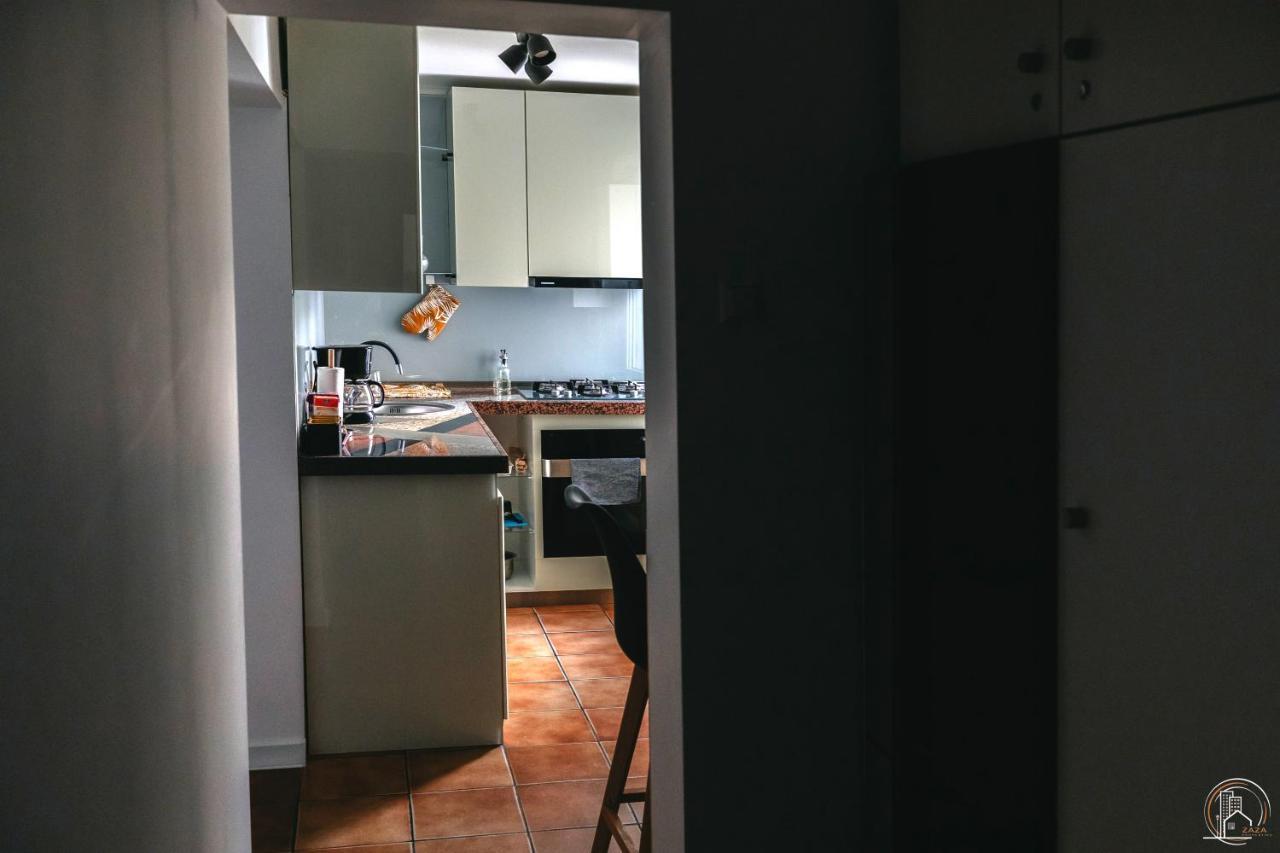 Zaza Apartament - Central Area, With Balcony Targu Jiu Exterior photo
