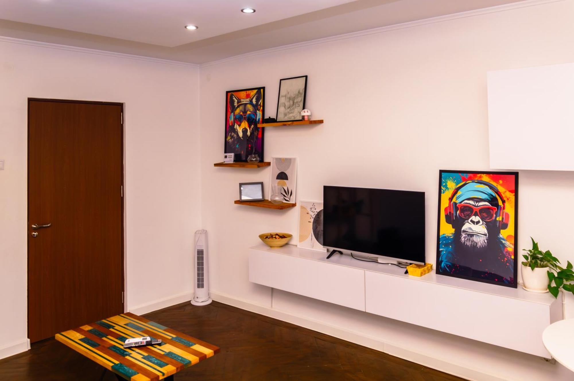 Zaza Apartament - Central Area, With Balcony Targu Jiu Exterior photo